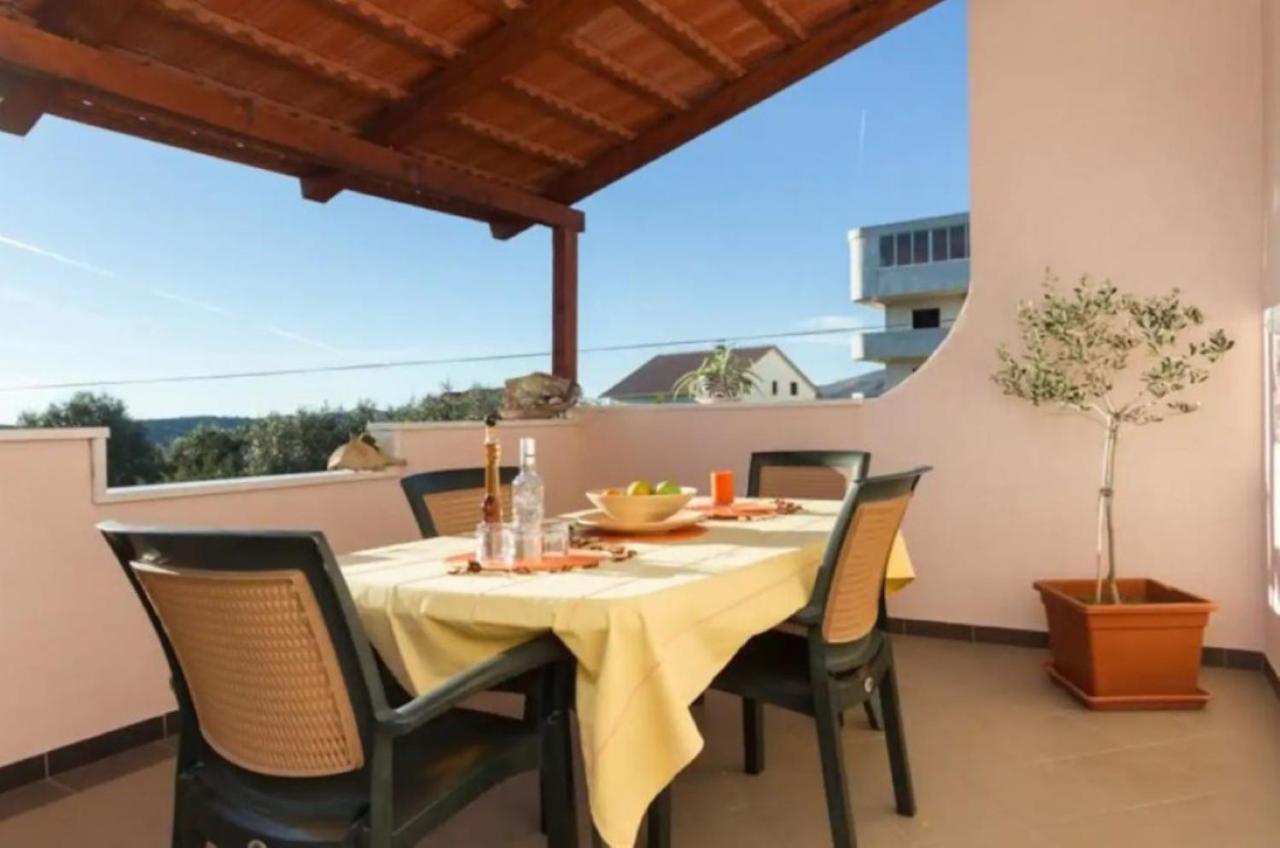 Apartments Villa Golden View Trogir Exterior foto